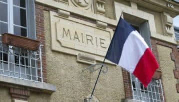 Réforme territoriale: l'AMF veut "un texte court et clair"