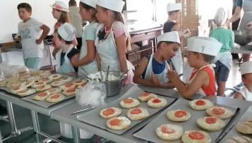 La cuisine pour redonner goût à la vie à des enfants placés