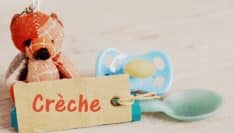 Garde d'enfants : l'offre d'accueil des tout-petits reste stable, diminution des congés parentaux