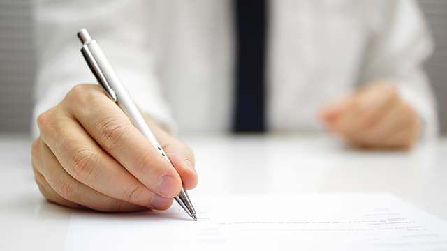 Attention à la rédaction de l’avis d’appel à la concurrence