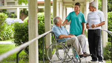 Les jeunes seniors en établissements d'accueil plus vulnérables que ceux à domicile