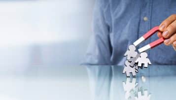 Concours, manque de notoriété : pourquoi la fonction publique peine à séduire les jeunes ?