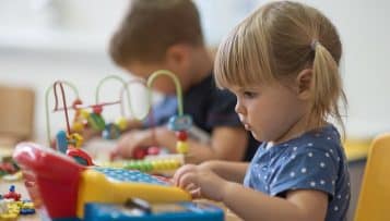 Les crèches en France, un secteur sous haute tension