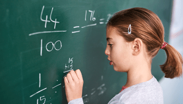 Groupes de besoins, brevet, bac... la ministre de l’Éducation, Anne Genetet, déroule sa feuille de route