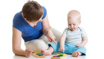Le CSFPT prône une revalorisation urgente des assistants familiaux et maternels