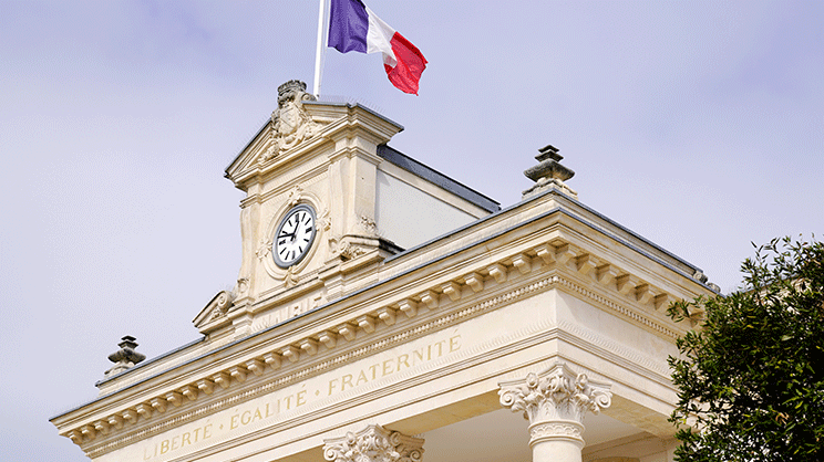 Le gouvernement lance un plan pour répondre aux maires en mal d'assurance