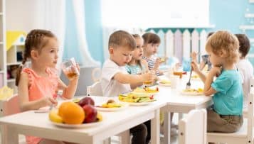 Modes d'accueil du jeune enfant : un plan de contrôle des crèches dans chaque département dès 2026
