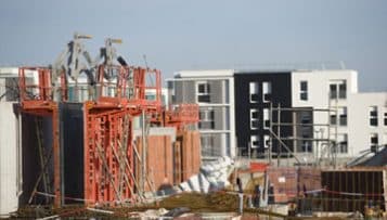 Comment apprécier les seuils en cas de travaux complémentaires ?